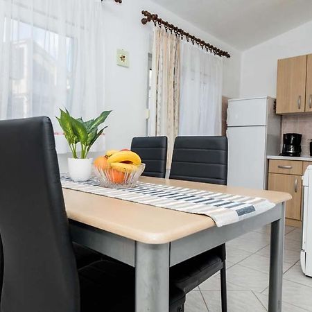 Apartmani Luka Banjol Exterior foto